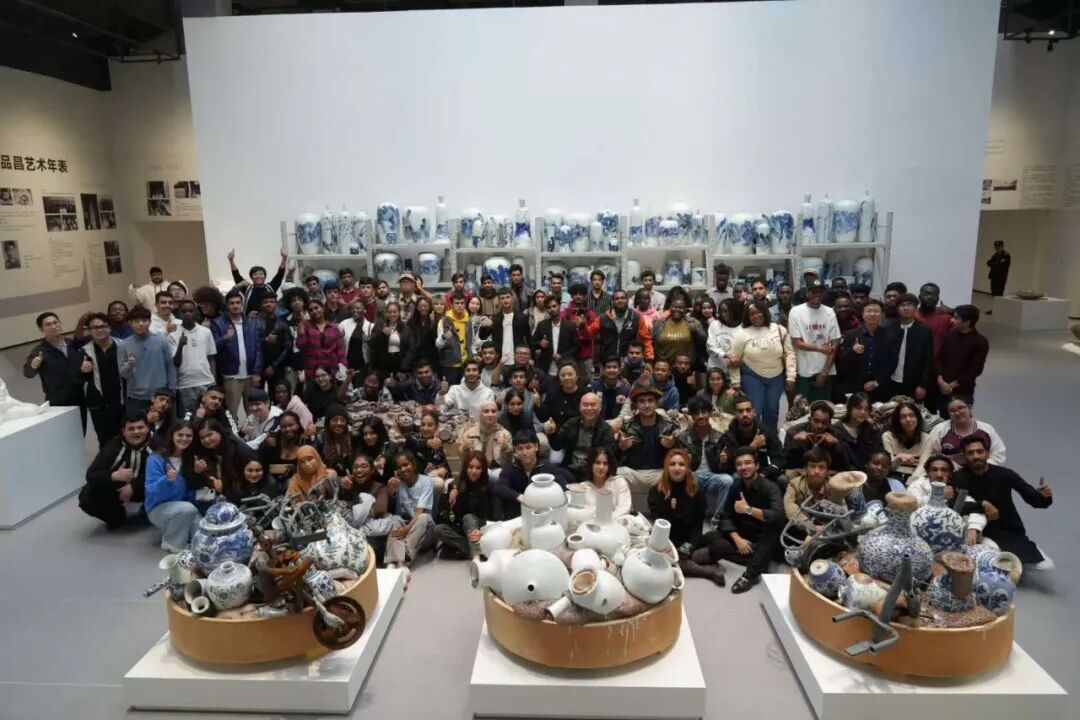双年展专访|副校长张婧婧 以陶瓷艺术国际化，践行国家文化使命