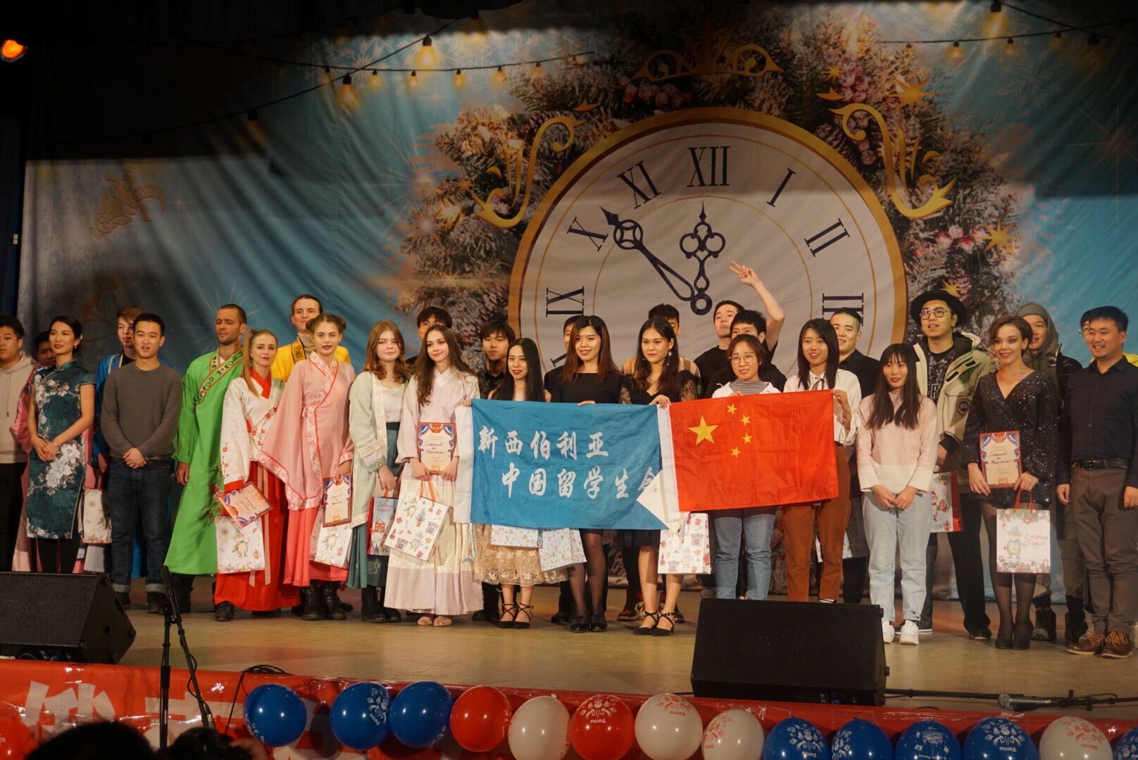 我校教师担纲中俄青年友好文艺晚会导演 推动文化艺术交流的深度实践